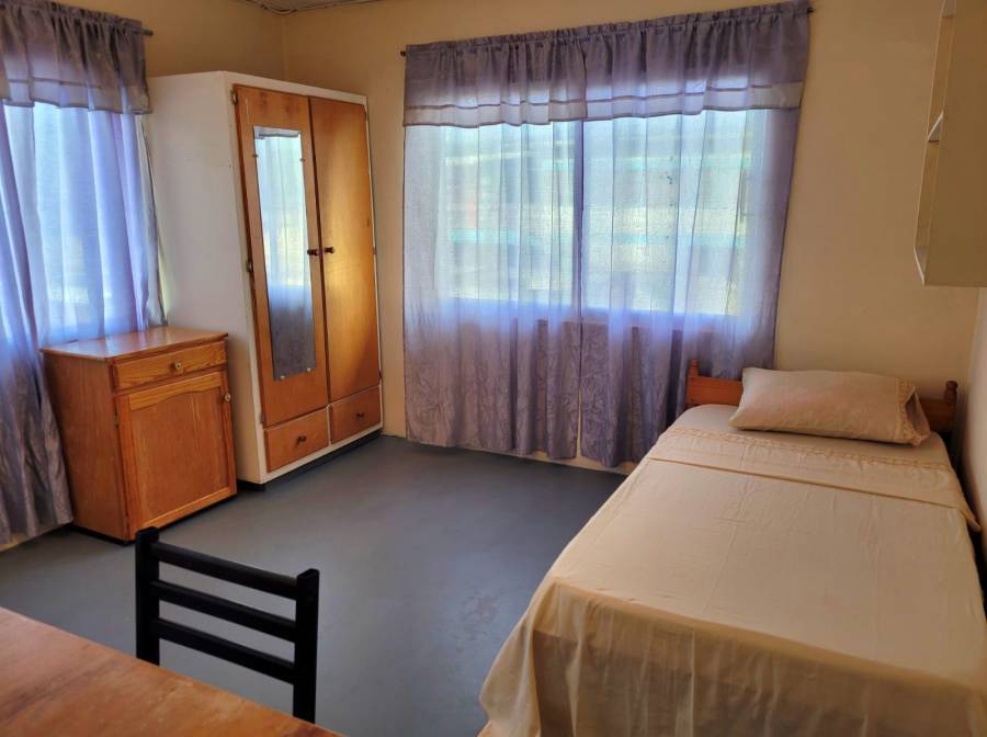 Curepe Furnished Female Rooms For Rent Near Uwi